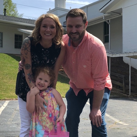 Meet your Posher, Erica - Picture 3 of 4